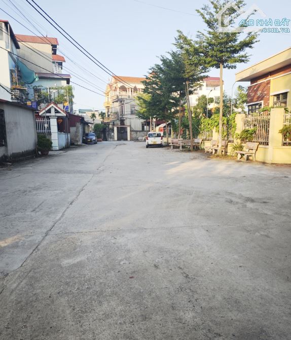Bán đất Đông Mỹ, Thanh Trì 85m2, ô tô vào đất, giá 4,9 tỷ