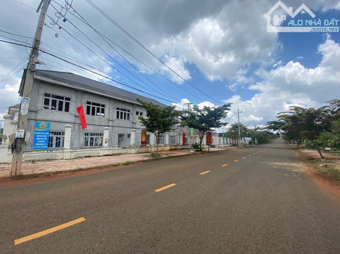 🚨Bán Gấp Nền Đồng Xoài 100m2/ 400tr💵🚨 Đầy Đủ Tiện Ích Xung Quanh, Ưu Đãi Cực Hấp Dẫn🚨