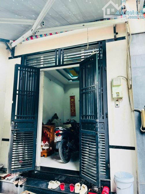 KÈO THƠM HẼM 🛺 1 SẸC KHU ĐƯỜNG SỐ 4 TẦNG ĐÚC- NỞ HẬU HƠN 4M DÀI 10 MÉT