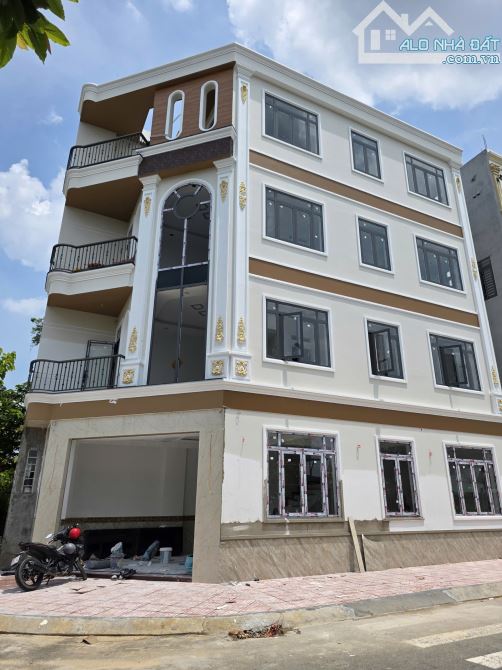 nhà 2 mặt tiền 63,4m2 8ty2 TL KDC, gần làng đại học quốc gia, p.Bình An, Tp.Dĩ An