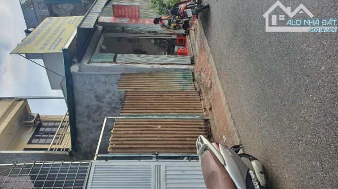 Ban đất mặt hồ tai trâu ngọc lâm long biên