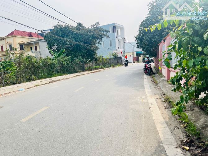 Bán lô đất  60m ngay chợ Minh Kha vào tí ti giá chỉ 1,5x tỷ