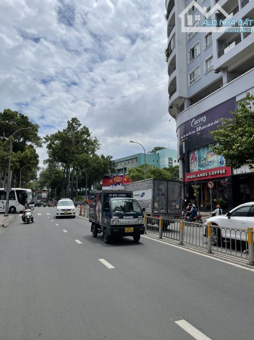 Tòa nhà Nguyễn Tri Phương, P.An Đông. DT 8x20m, hầm 10 tầng-130 tỷ