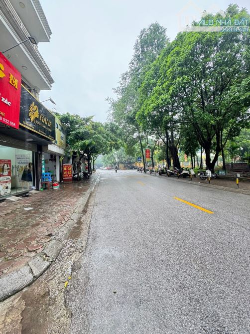Bán nhà Việt Hưng, Long Biên, 35m2, 6 tầng, thang máy, ô tô chỉ 7,9 tỷ