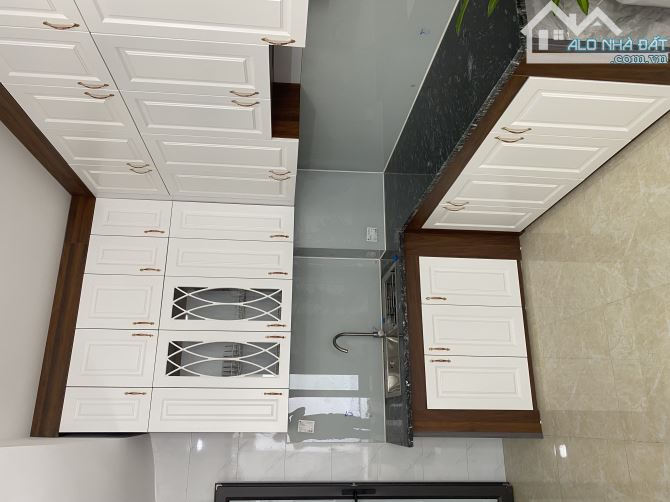 Bán gấp căn nhà gần Chợ Phúc Lợi-30m-4.5tầng-5tỷ4