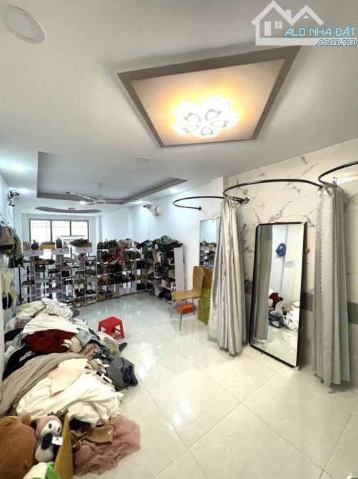 HẺM XE HƠI – CẠNH MẶT TIỀN BÙI ĐÌNH TUÝ – 5 TẦNG 56m² – ĐANG CHO THUÊ 25TR/THÁNG