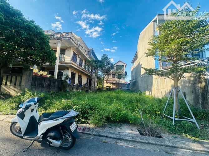 Bán 300m2 đất đường Phùng Lưu cạnh ngay KQH Làng Đại Học Huế Tp.Huế giá rẻ chỉ 5,x tỷ