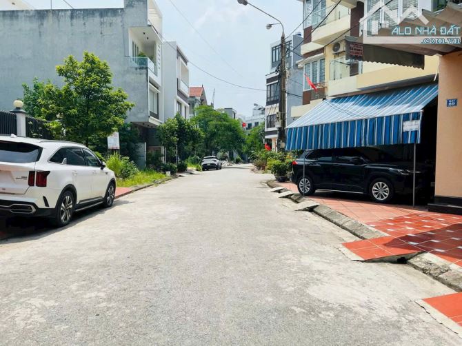 Lô góc 66,8m2 cực đẹp khu phân lô Hồ Đá, giá đầu tư chỉ 56tr/m2