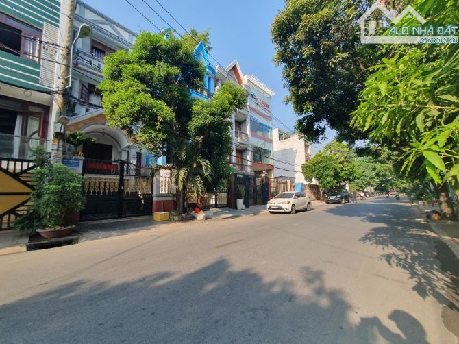 MT HẺM XH 1/ PHAN VĂN TRỊ -P7 , DT : 5m x 18m ,3 LẦU , GIÁ CHỈ : 15 TỶ