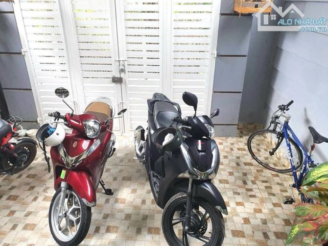 Nhà 2 tầng hẻm Cầu Dứa Phú Nông sau trạm y tế Vĩnh Ngọc