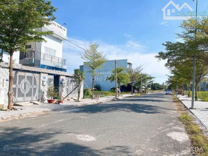 Chính chủ bán gấp lô đất KDC Tân Đô diện tích 105m2, SHR, giá tốt đầu tư