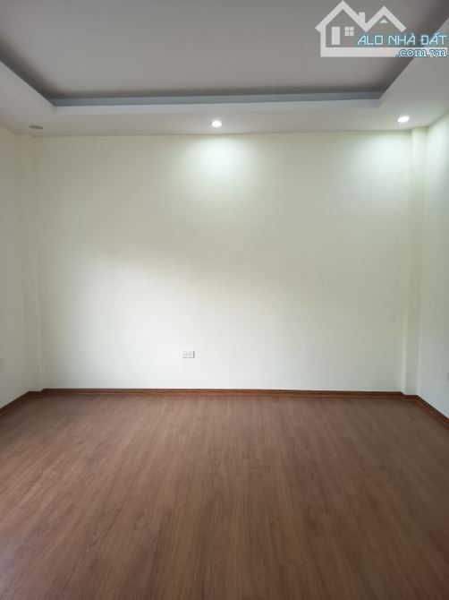 BÁN GẤP – NHÀ MỚI ĐẸP TRUNG TÂM HOÀI ĐỨC – CÁCH Ô TÔ TRÁNH CHỈ 10M chỉ 5.35 tỷ