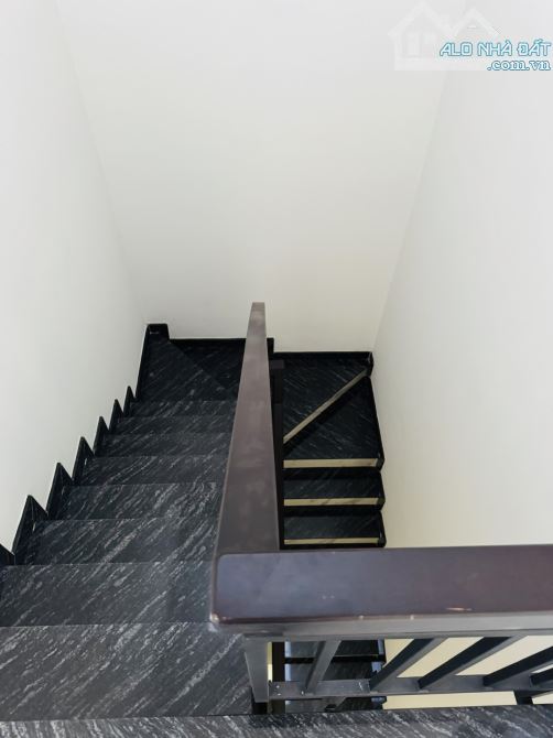 Siêu Phẩm Căn Hộ Dịch Vụ - Mã Lò Giáp Tỉnh Lộ 10 - Tên Lửa 4 Tầng 64m2 - Giá 5,5 Tỷ