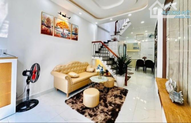 BÁN NHÀ ĐẤT VUÔNG ĐẸP DƯƠNG QUẢNG HÀM GÒ VẤP | 3 TỶ 750TR | 56.4M2 | SỔ HỔNG RIÊNG