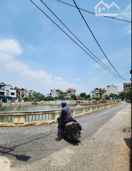 15.8 tỷ/ 140 M2/7 M tiền/ Bát Khối Đông Dư. Ô TÔ thông