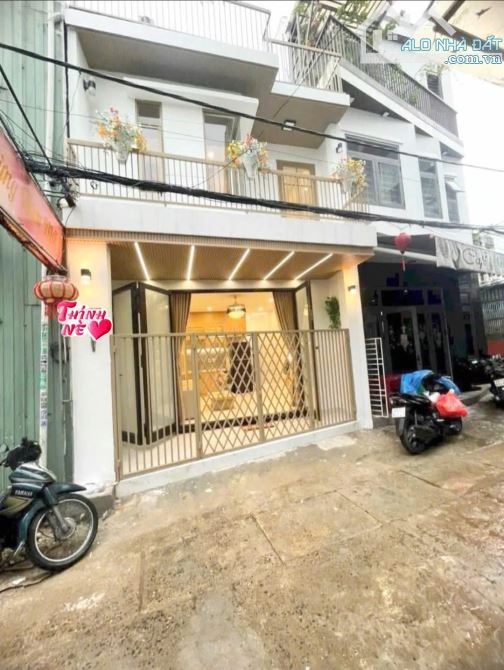 NHÀ 2 TẦNG MỚI 100% NỘI THẤT XỊN SÒ KIỆT LÊ DUẨN TRUNG TÂM ĐÀ NẴNG