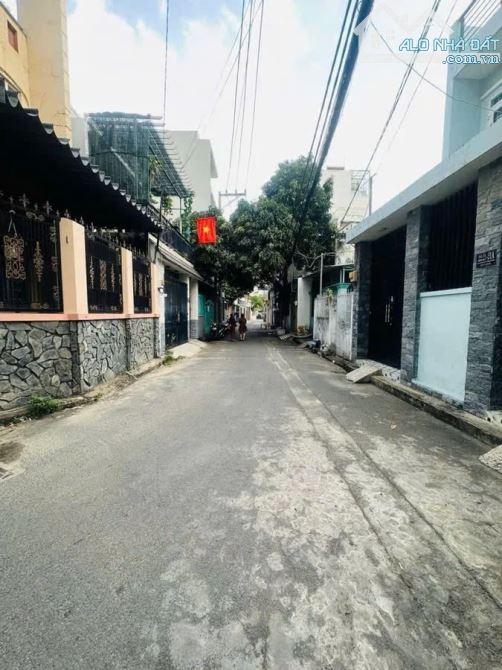 Nhà nát hẻm 6m, Nguyễn Văn Săng, 148m2, ngang 6m, tiện xây CHDV và Biệt thự