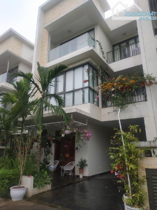 THẠCH BÀN,LONG BIÊN 27tỷ 150m MẶT TIỀN 8m NHÀ VƯỜN LIỀN KỀ DÂN TRÍ CAO