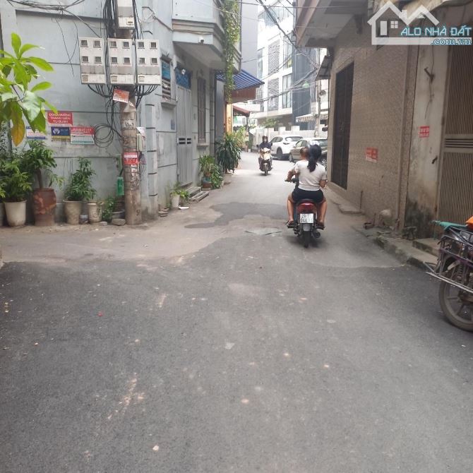 Bán nhà 4 tầng, 50m², ngõ ô tô, Văn Quán Hà Đông, giá tốt