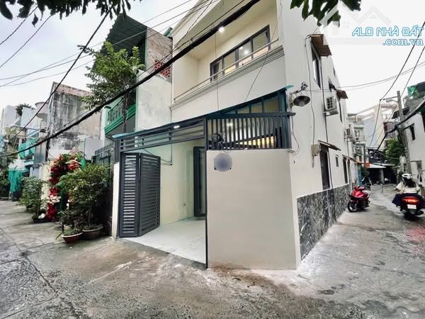 NHÀ ĐẸP GÒ VẤP - ĐỐI DIỆN VINCOM QUANG TRUNG - 2 TẦNG - 54M2 - CHỈ 5.4 TỶ - FULL NỘI  THẤT