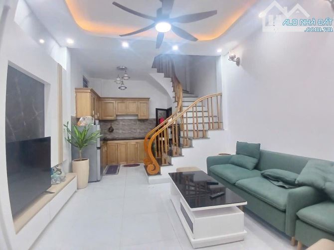 Bán gấp nhà lô góc La Khê – 5 tầng mới đẹp – Gần ô tô, sát khu dịch vụ Cửa Phủ, giá tốt