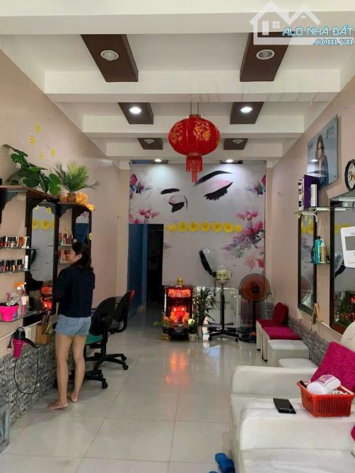 CẦN BÁN NHÀ CẤP 4 MẶT TIỀN ĐƯỜNG TRIỆU QUANG PHỤC, TP NHA TRANG GIÁ 4,150TỶ