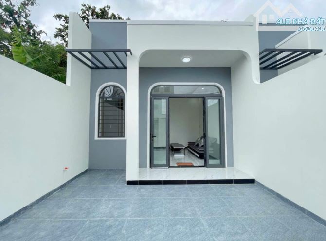 Nhà Mới Cho Chủ Mới Ngay Thị Trấn Hóc Môn - Giá 850 Triệu – Sổ Hồng Riêng