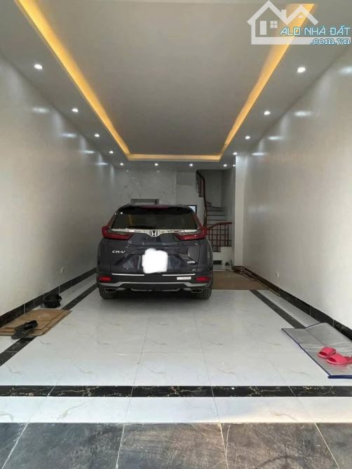 Hồ Tùng Mậu. Lô Góc 3 Thoáng Kinh doanh – Ô Tô Tránh – Ngõ nông Gần phố VIP