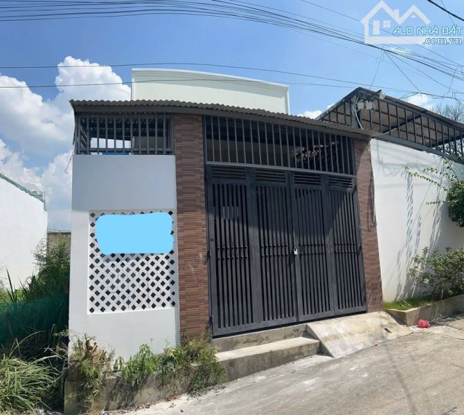 mua bán nhanh căn nhà Đ.Tân Hiệp 16, hóc môn 100m2 SHR. Giá 925 Triệu