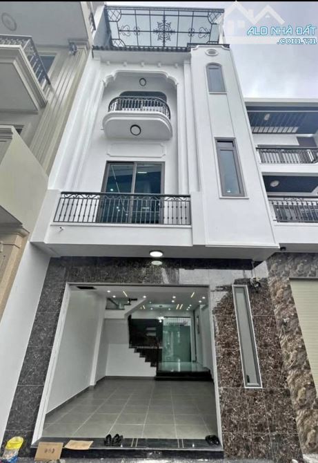 Ngộp vốn bán gấp nhà Trần Khắc Trân - Quận 1 Giá 5tỷ990/ 63m2 sổ hồng riêng