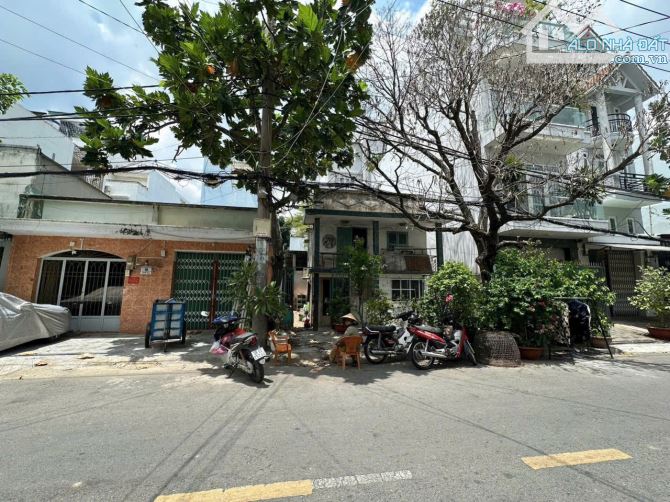 đât trống 4x19m đường 19 phường Tân Quy Q7. cấp 4 giá 13 tỷ