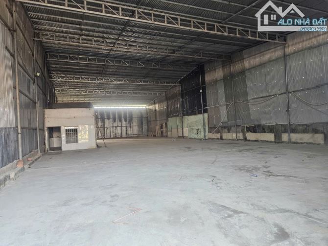 Bán xưởng 1000m2 mặt tiền Nguyễn Hoàng, Sông Trầu, Trảng Bom, giá 6 tỷ 300.