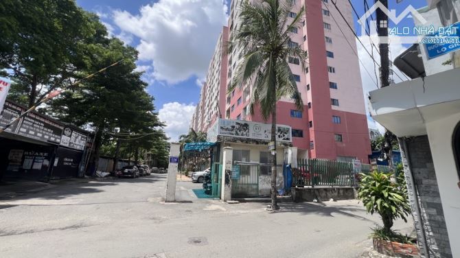 BÁN NHÀ 2 TẦNG – ĐỐI DIỆN CỔNG CC AN LỘC .NGANG 4M- 13M, DTCN 52M² . GIÁ 4ty650