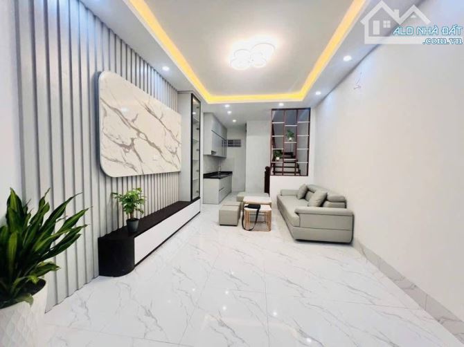 XUÂN THUỶ, 35M x 5T - MT 3.6M, 7.4 tỷ (Thương Lượng), NGÕ BA GÁC, SH QUAY XE