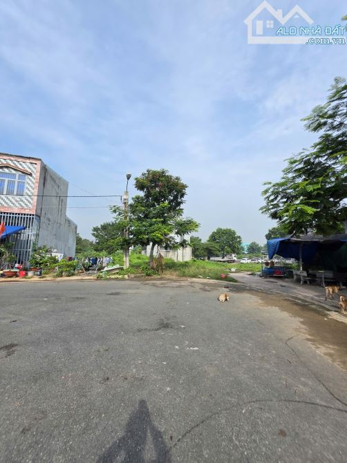 Bán đất xây Biệt Thự gần Metro 6km, Bình An, Tp.Dĩ An