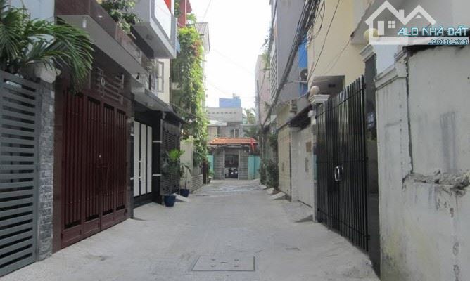 35M2 CMT8 HẺM THÔNG, 3 TẦNG, NỞ HẬU, 4ty5