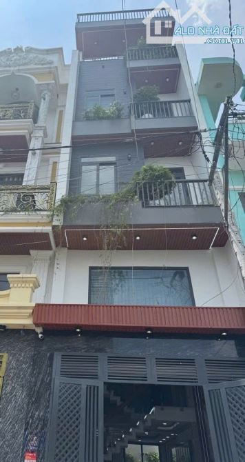 Nhà 5 tầng đường HÀ HUY GIÁP, phường THẠNH XUÂN, Q12, dt 56m2 (4mx14m), Hẻm 6m . 6,4Tỷ
