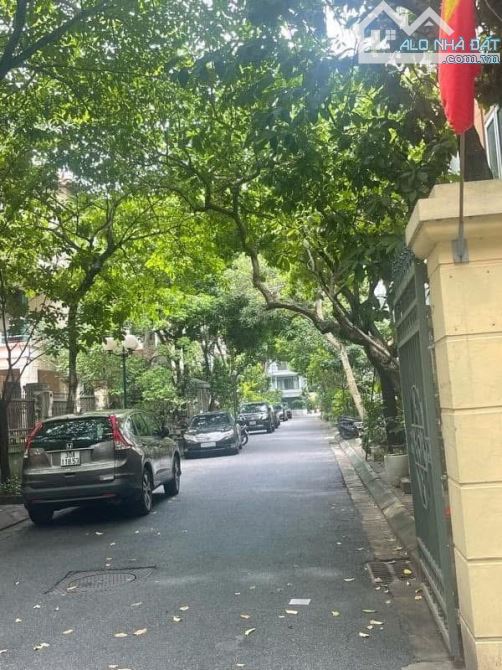 BÁN GẤP NHÀ PHÂN LÔ CÁN BỘ SÁT PHỐ LIỄU GIAI BA ĐÌNH 115M MT 5.5M NHỈNH 38 TỶ