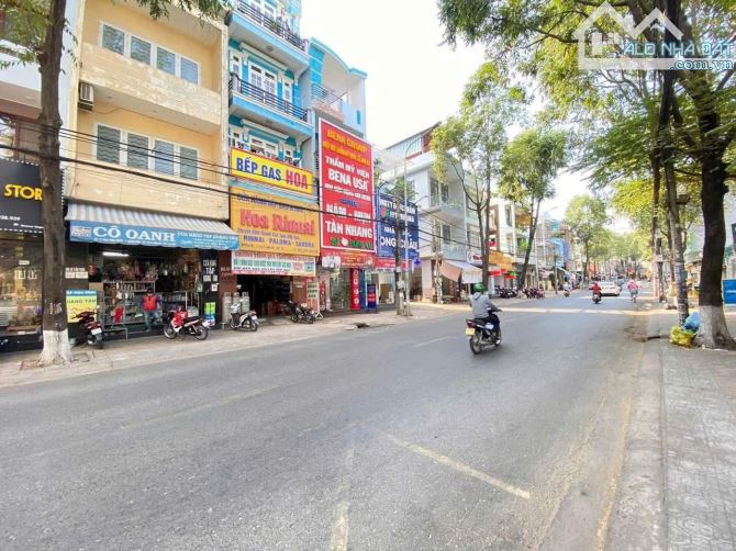 Giá 11,5 tỷ. Bán nhà 1T1L  2mặt tiền Phan Đình Phùng, trung tâm Biên Hoà. 4,5x22,5m.
