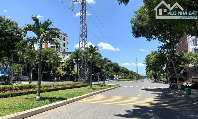 Bán nhà Mỹ An 15 đối diện trường học, view thoáng đậu đỗ ôtô không phiền hàng xóm.