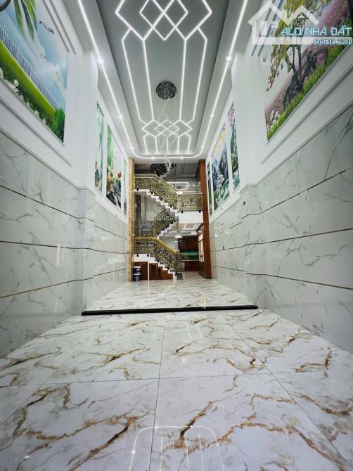 HÀNG HIẾM KHU LÊ VĂN QUỚI - 5 TẦNG - 64M2 - HXH - GIÁ CHỈ NHỈNH 6 ĐỒNG