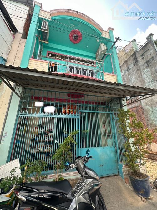 CẦN BÁN GẤP NHÀ 2 TẦNG 💥70m² (4 x 17.5) Hẻm 5M, 3 Phút qua Tân Phú. 10 Phút đi Q.6 4 TỶ
