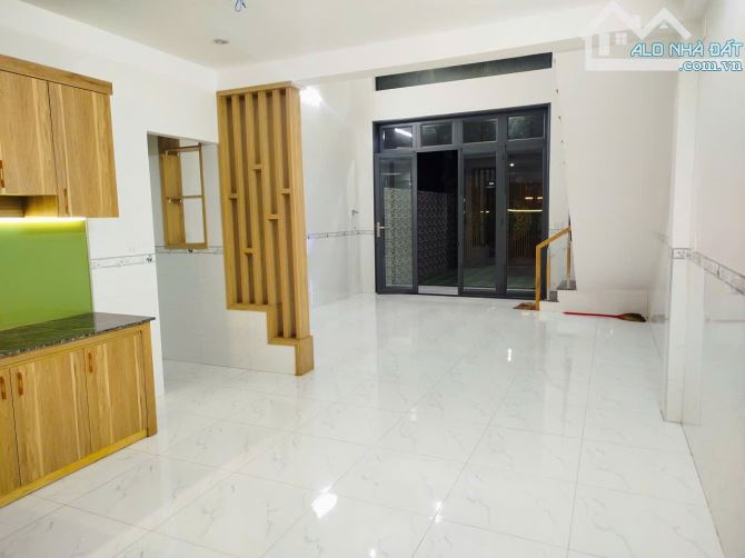 BÁN NHÀ XÃ BÌNH MINH,ĐỒNG NAI ( CÁCH VLXD THU HIỀN GẦN 100M)