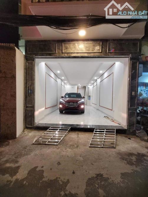 Khúc Thừa Dụ, Cầu Giấy, 49m2, MT 4.2m, 7T, Thang máy, ngõ oto, chỉ 19.5 tỷ !!!