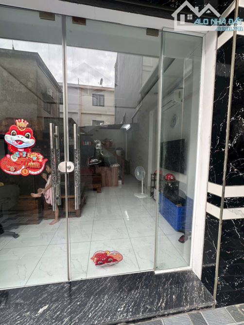 ✅ Bán căn nhà 3 tầng 41m ngang 4.35m tại Hải Thành 1 , Dương Kinh. Giá chỉ 1.9x tỷ.