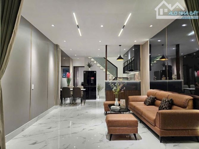 CHỦ BÁN NHÀ 1 TRỆT 3 LẦU NGUYỄN XÍ BÌNH THẠNH 4 TỶ 350TR TIỀM NĂNG SINH LỜI