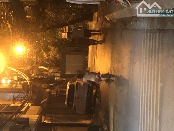 Bán nhà Kim Đồng, 48m2, đường rộng có vỉa hè, kinh doanh tốt