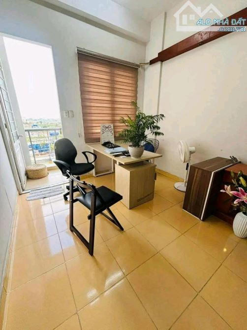 Chung cư Tín Phong tầng 4 - 72m² 6x12.5m 3 Phòng Quận 12 T.T Nhất chỉ 2.35 tỷ sổ riêng