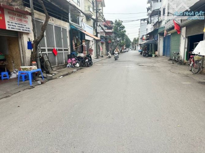 Mặt phố hoa lâm - phân lô - vỉa hè ô tô tránh - kinh doanh sầm uất - thông số vàng