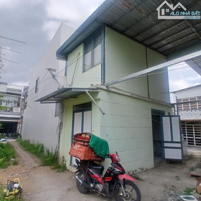 Nhà nhỏ có máy lạnh gần đại học y dược